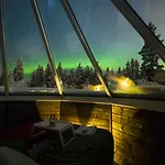 Aurora Village 4*
