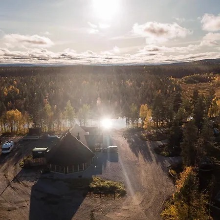オーロラ ビレッジ イヴァロ イバロ