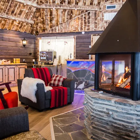 オーロラ ビレッジ イヴァロ 4*