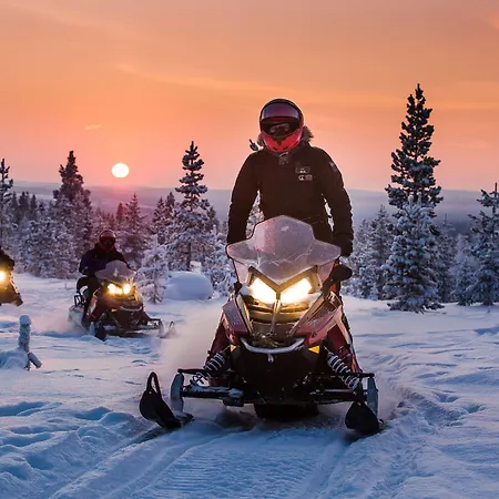 オーロラ ビレッジ イヴァロ イバロ
