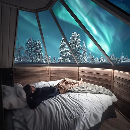 オーロラ ビレッジ イヴァロ 4*