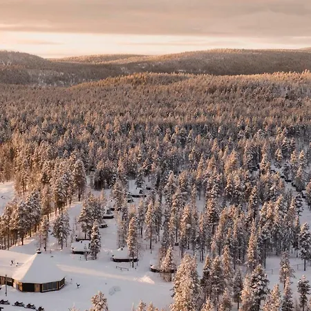 オーロラ ビレッジ イヴァロ 4*