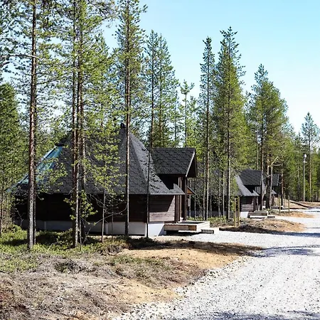 Aurora Village 4*