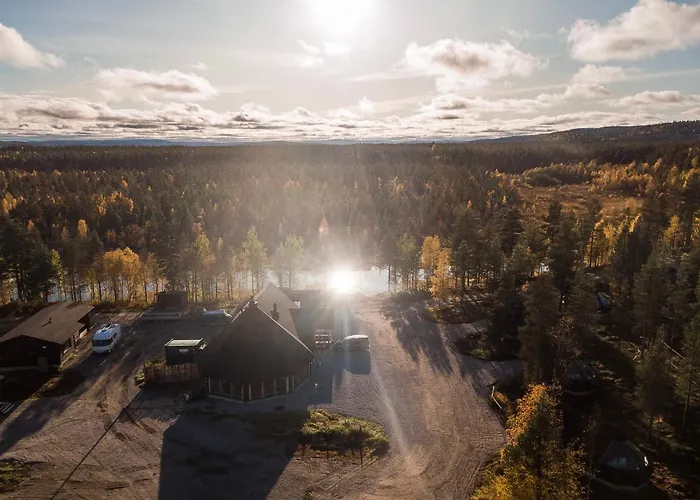 Aurora Village إيفالو