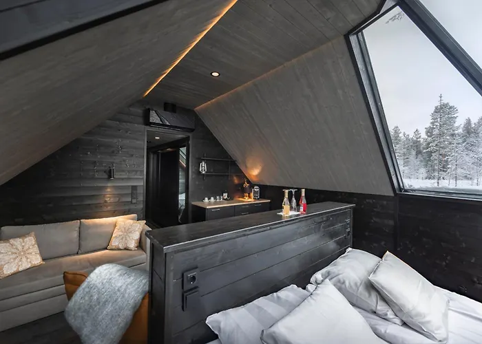 Aurora Village منتجع إيفالو