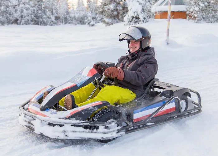度假村 伊瓦洛奥罗拉村度假酒店 伊瓦洛