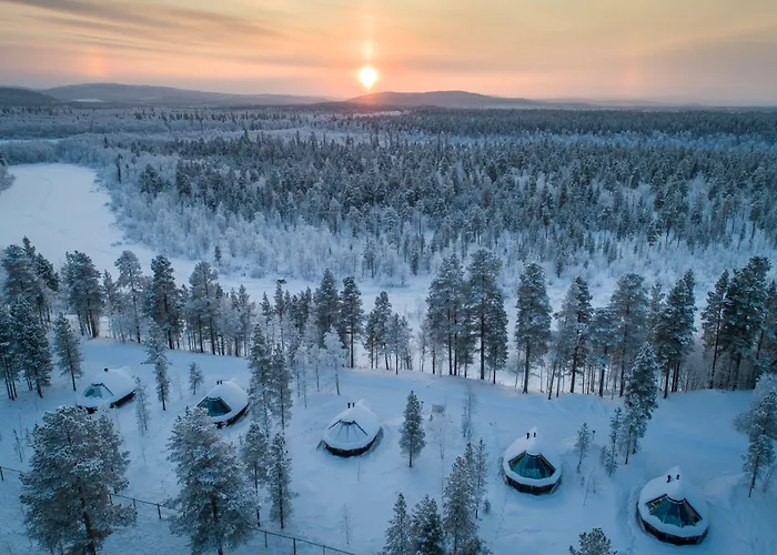 度假村 伊瓦洛奥罗拉村度假酒店 4*