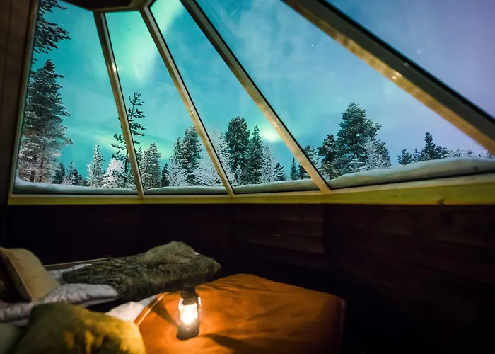 伊瓦洛奥罗拉村度假酒店 度假村 4*