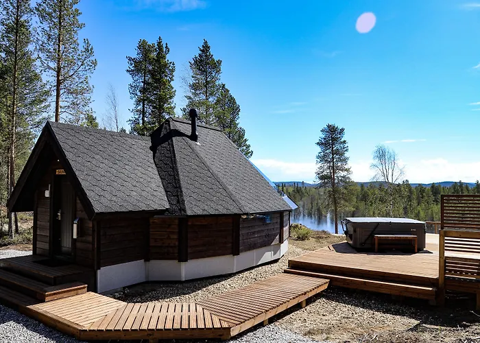 度假村 伊瓦洛奥罗拉村度假酒店 伊瓦洛