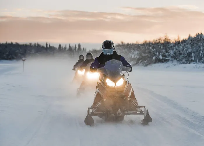 Aurora Village منتجع إيفالو