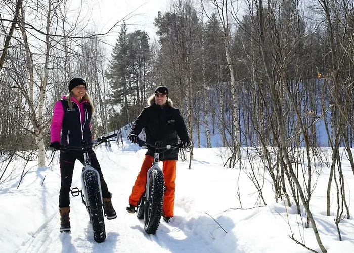 伊瓦洛奥罗拉村度假酒店 4* 伊瓦洛