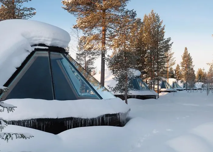 伊瓦洛奥罗拉村度假酒店 伊瓦洛